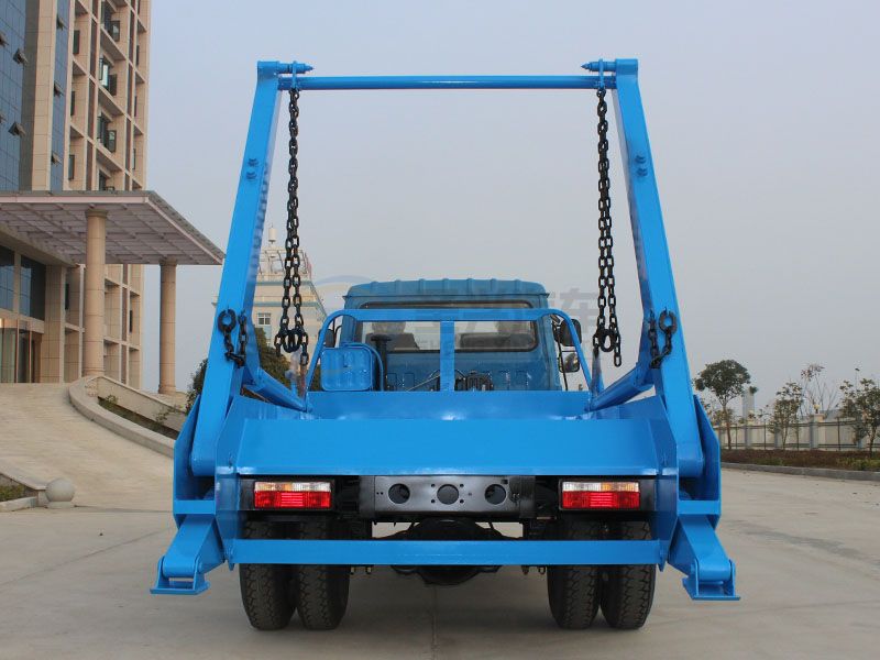 東風(fēng)145擺臂垃圾車(chē)