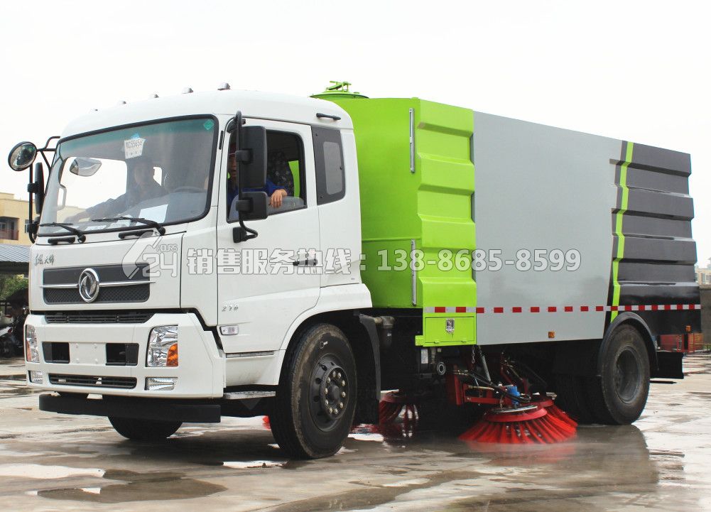 東風(fēng)天錦16噸掃路車(chē)