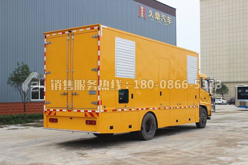 東風(fēng)天錦移動應(yīng)急電源車