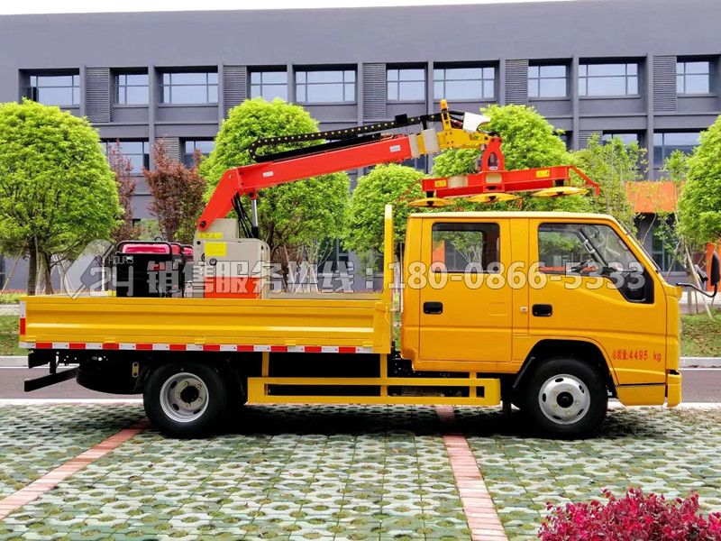 國(guó)六-江鈴順達(dá)雙排綠化綜合養(yǎng)護(hù)車(chē)