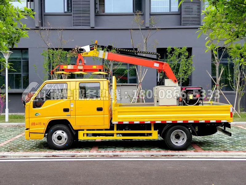國(guó)六-江鈴順達(dá)雙排綠化綜合養(yǎng)護(hù)車(chē)