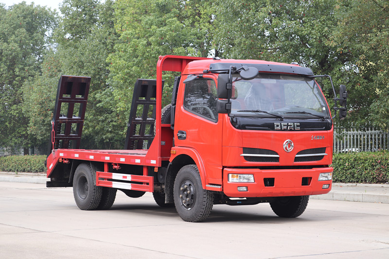 東風(fēng)福瑞卡底平板運(yùn)輸車(chē)
