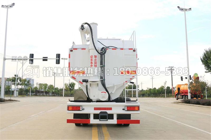 國(guó)六-柳汽乘龍H5三軸散裝飼料車32m3