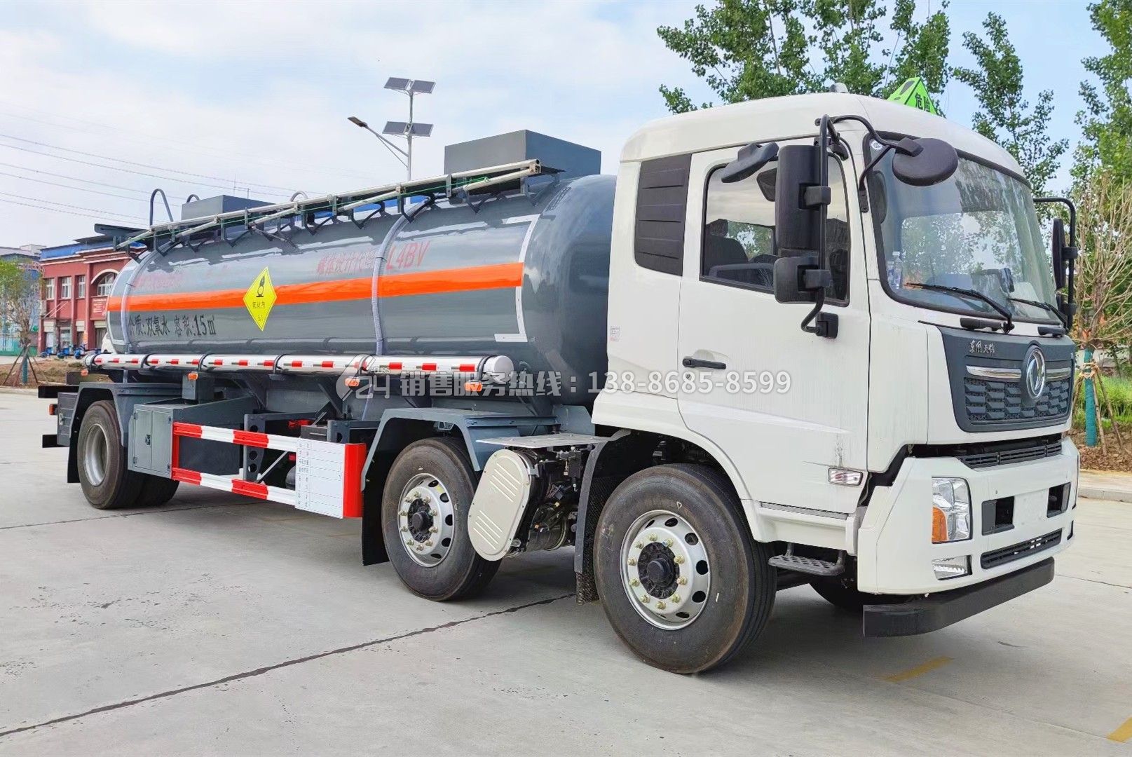 東風(fēng)天錦15方氧化性物品罐式運輸車